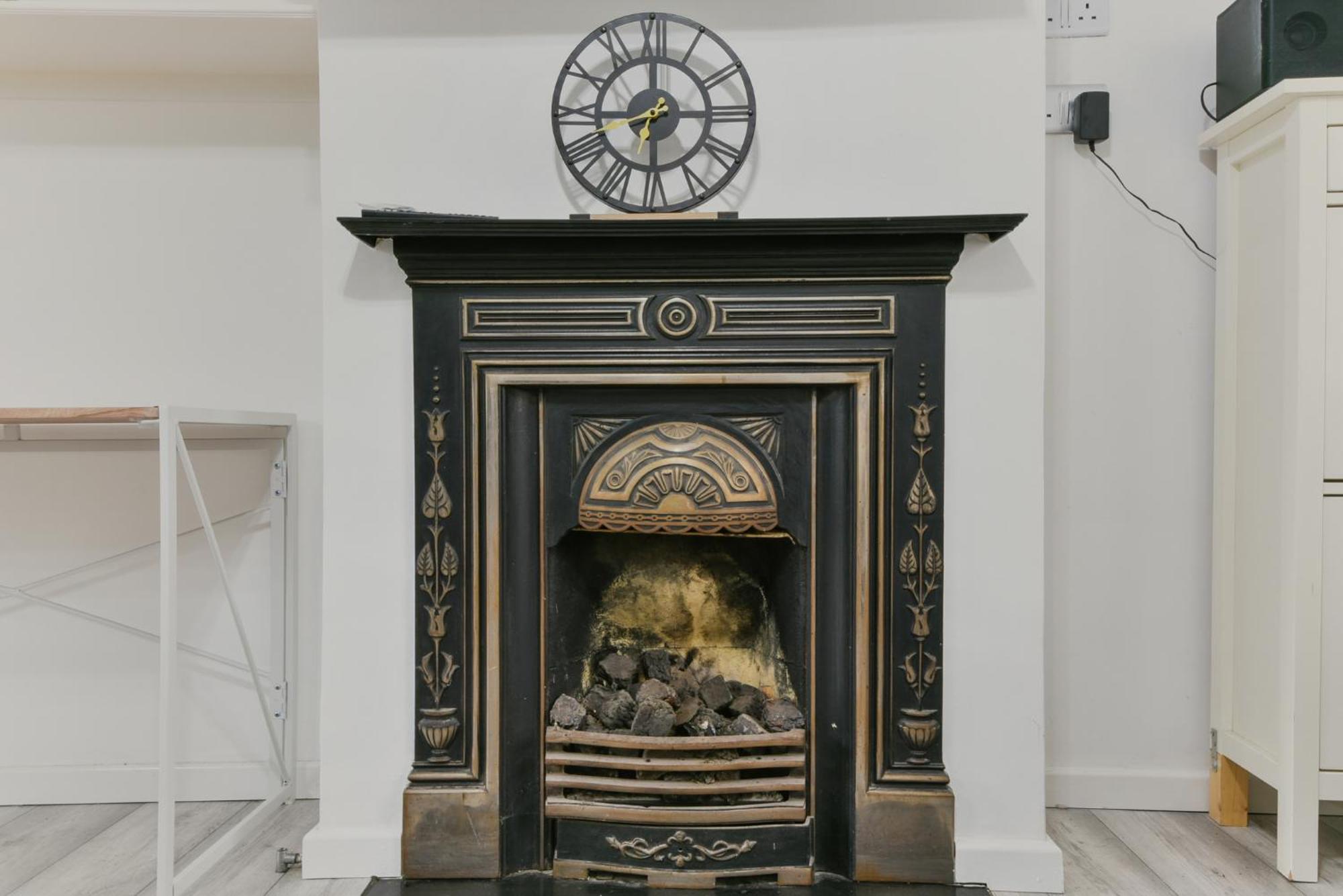 Bromley Serviced Apartments - Beckenham Place Park - London - 2 Bed House - Free Parking - 2 Beds 1 Sofabed Extérieur photo