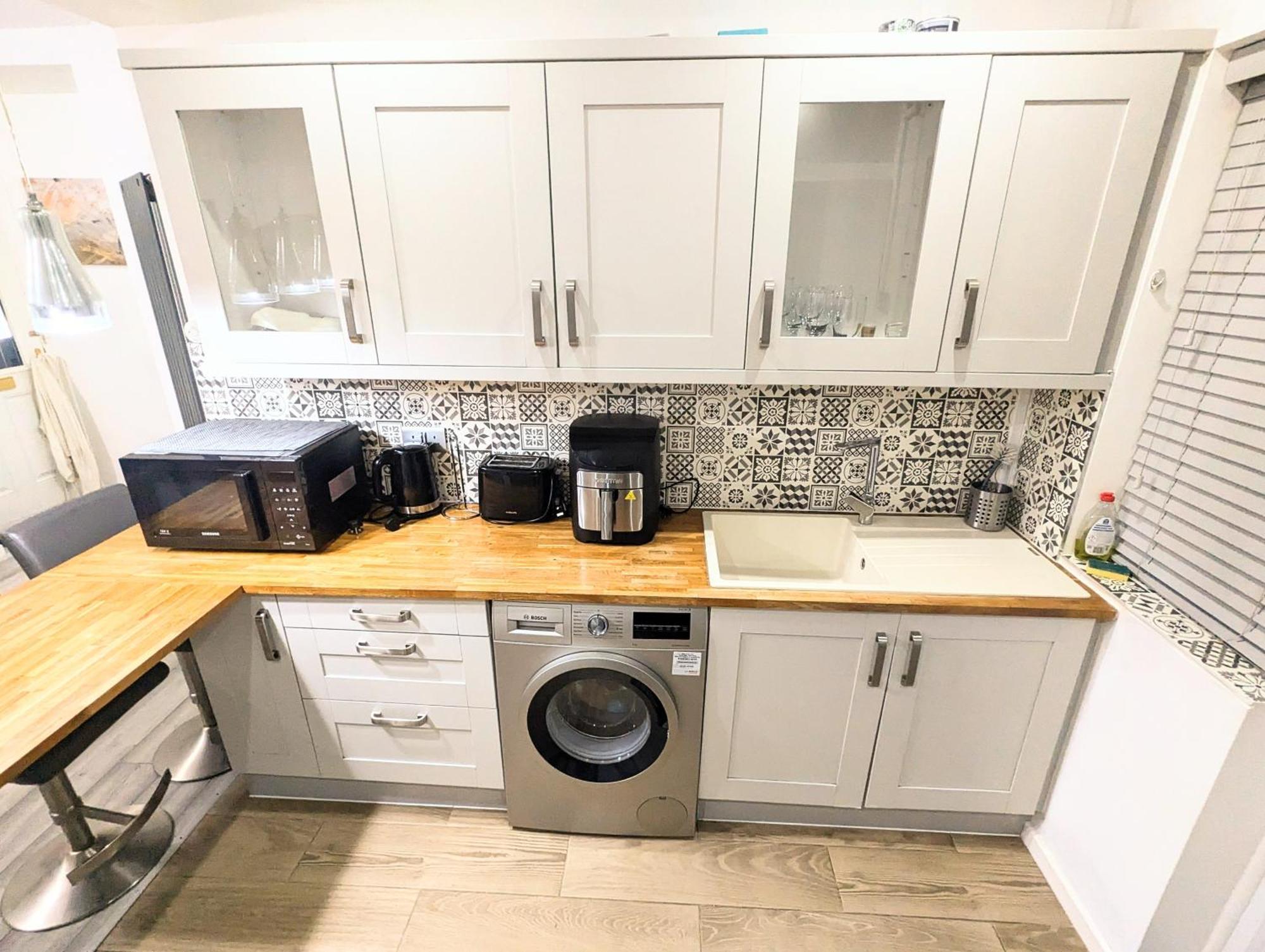 Bromley Serviced Apartments - Beckenham Place Park - London - 2 Bed House - Free Parking - 2 Beds 1 Sofabed Extérieur photo