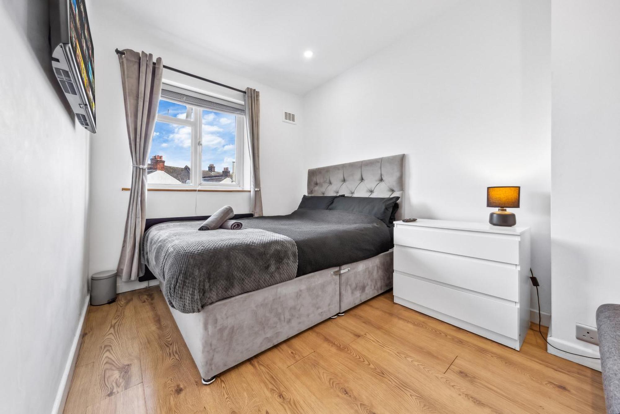 Bromley Serviced Apartments - Beckenham Place Park - London - 2 Bed House - Free Parking - 2 Beds 1 Sofabed Extérieur photo